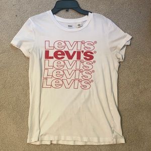 Levi’s t-shirt